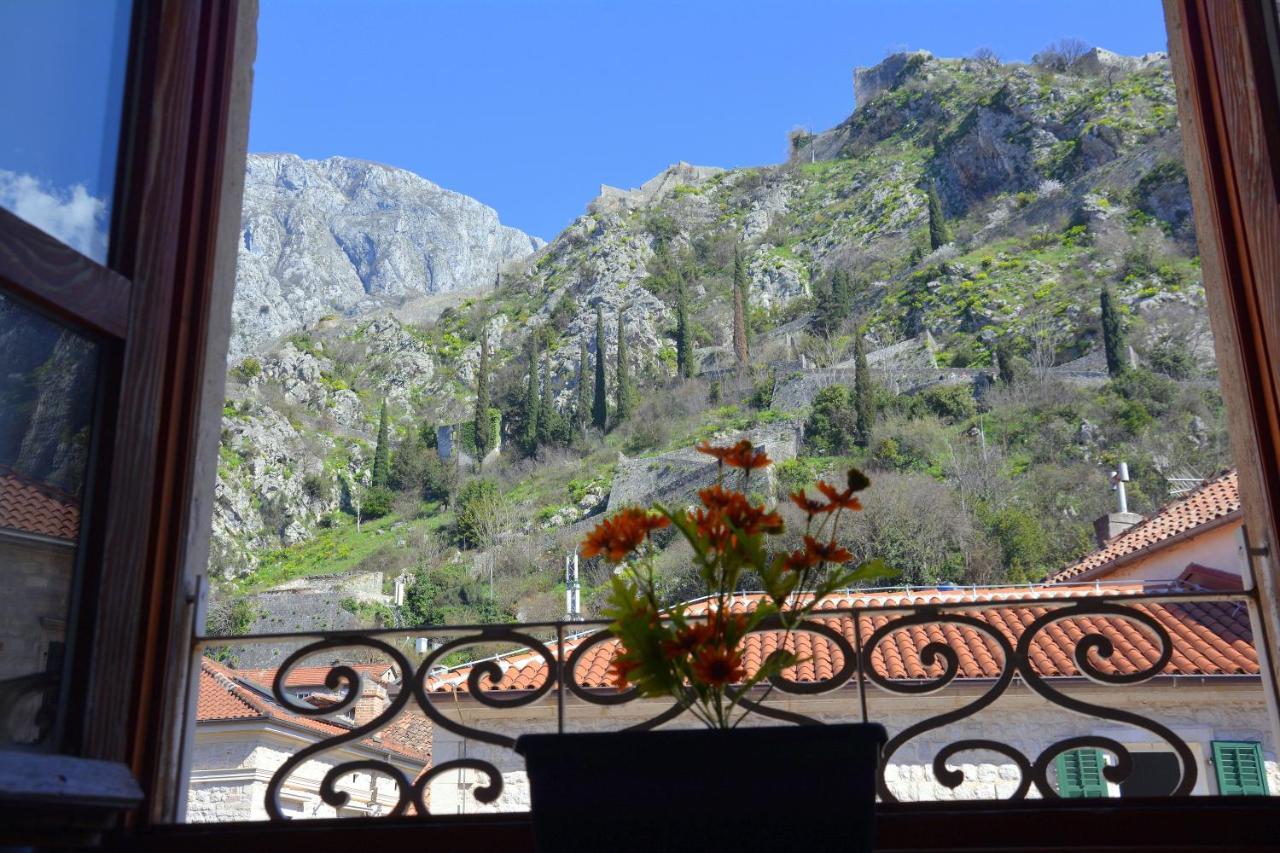 Montenegro Backpackers Home Kotor Exterior photo