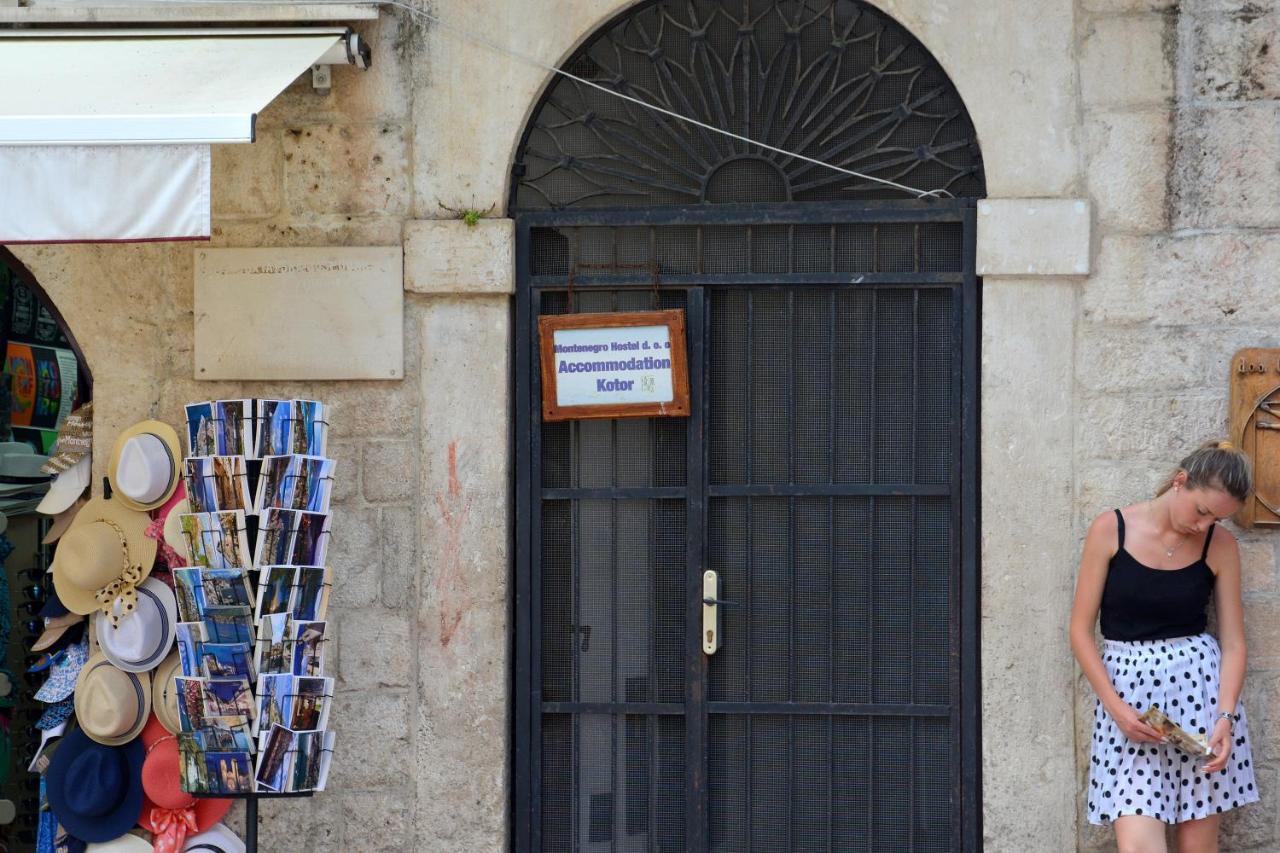 Montenegro Backpackers Home Kotor Exterior photo